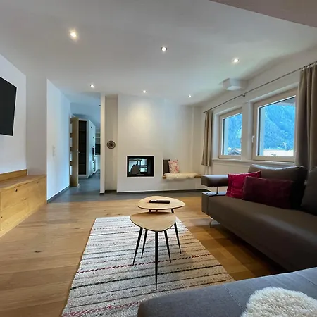 Ferienwohnungen Mauracher * Mayrhofen